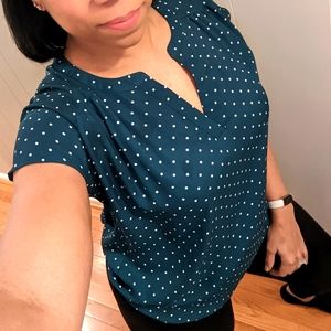 Gap factory top green polkadot